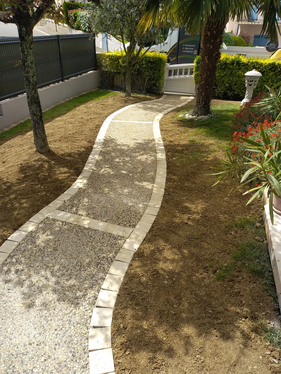 realisation-creation-allee-jardin-crea-decor-paysagiste-les-essarts (8) realisation-creation-allee-jardin-crea-decor-paysagiste-les-essarts (8)